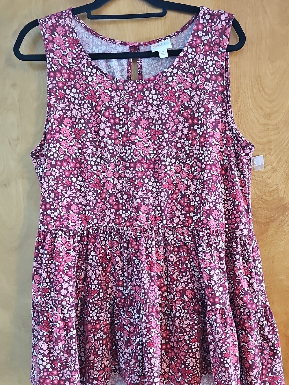 LuLaRoe Floral Sleeveless Top in Burgundy, Pink and Cream